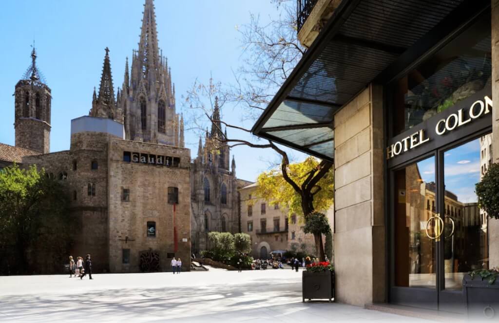 Hôtel Colon Barcelona où séjourner lors d'un voyage en train depuis Bordeaux