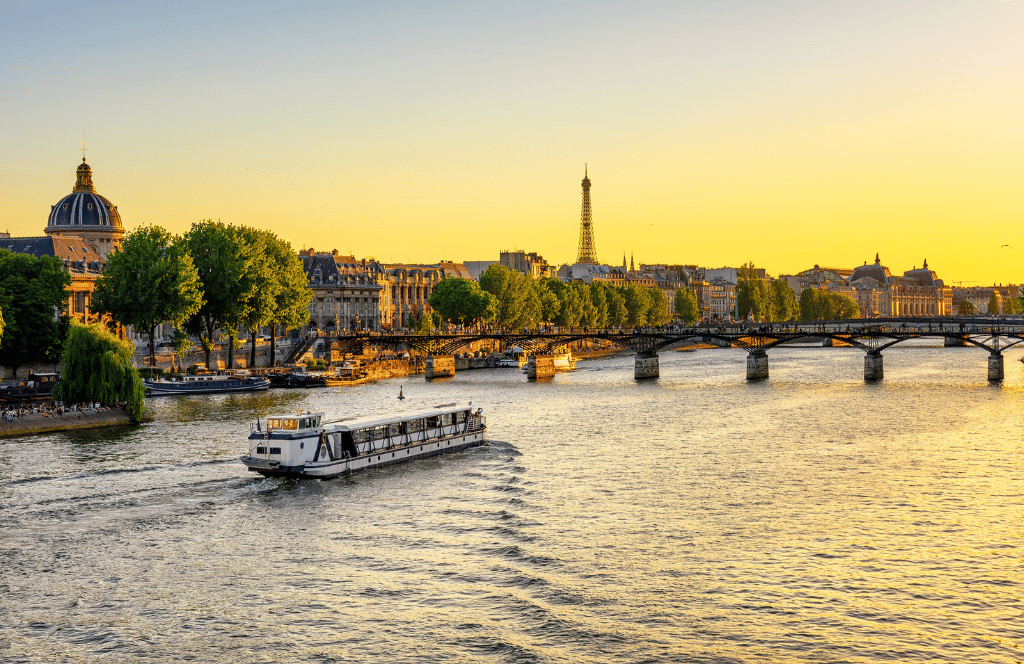 DAY TRIP TO PARIS BY TRAIN
