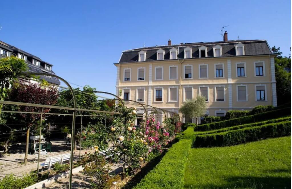 L'hôtel des Eaux un établissement où séjourner à Aix les Bains lors d'un week end en amoureux à 1h de Lyon