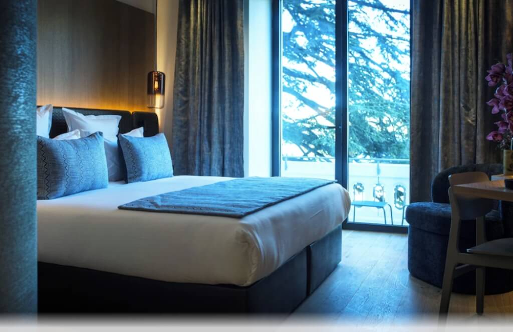 Une chambre du Pelican un hotel romantique à Annecy