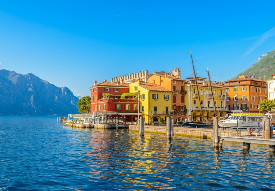 Häuser am Gardasee im März