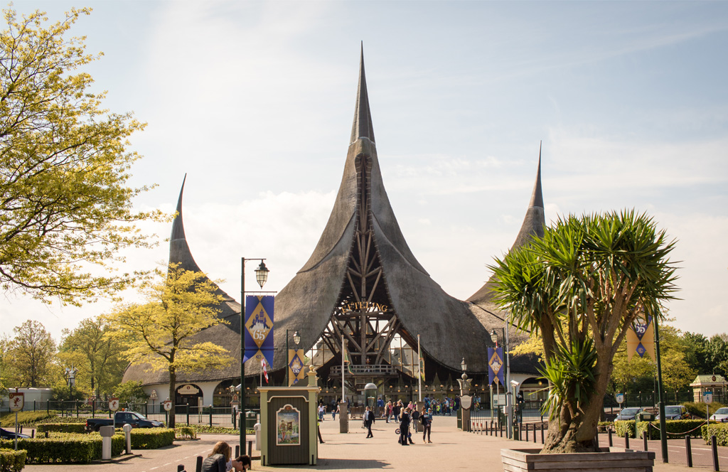 de efteling als avontuurlijk uitje met de trein in nederland