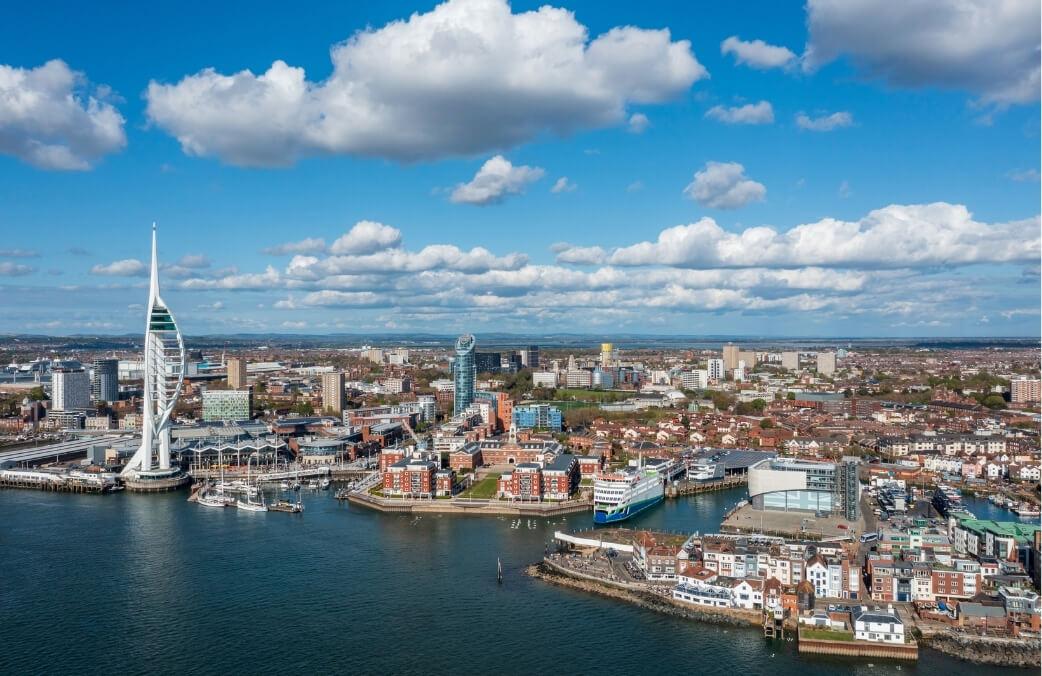 Visit Portsmith harbour, Railway Day Trip in the UK from London