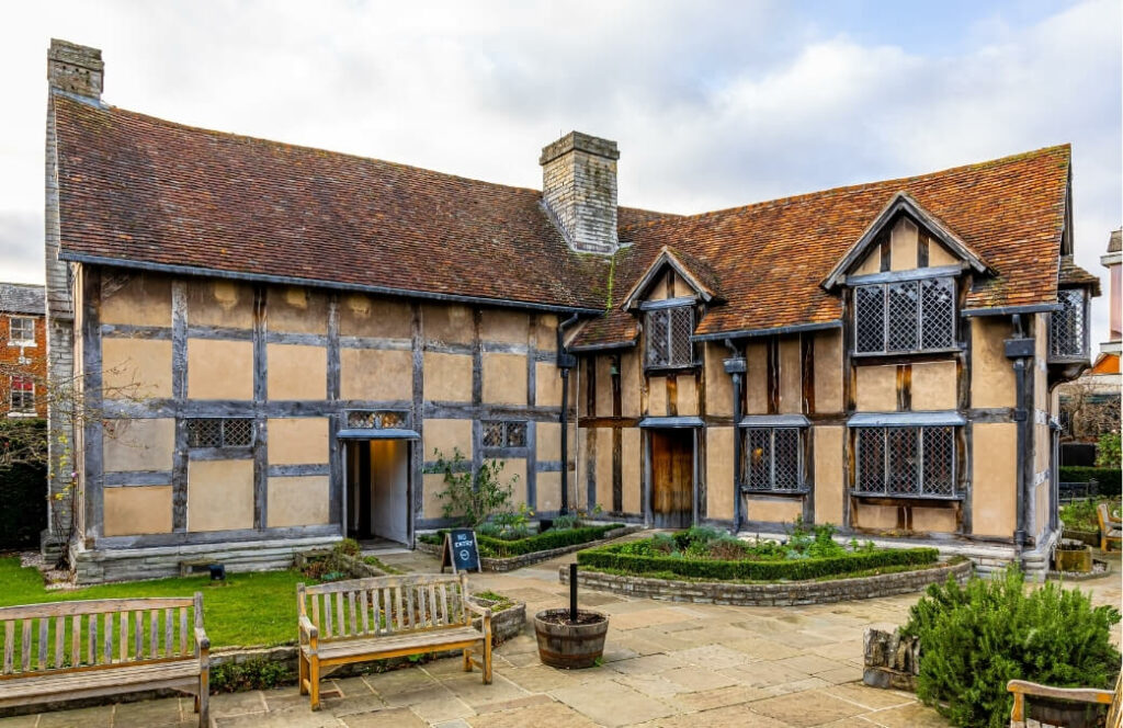 The birthplace of Shakespeare in stratford upon avon, Railway Day Trip in the UK from Newcastle 